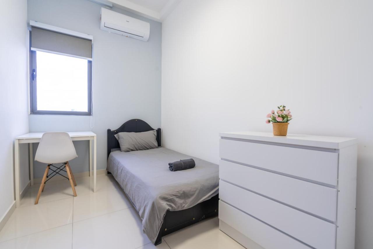 Peaceful 3-Bedroom With Pool 5 Pax - Wangsa Maju Kuala Lumpur Kültér fotó