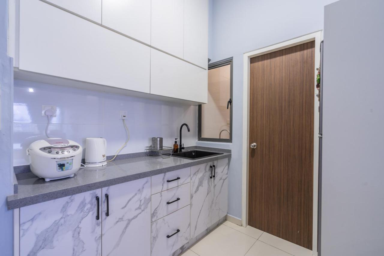 Peaceful 3-Bedroom With Pool 5 Pax - Wangsa Maju Kuala Lumpur Kültér fotó